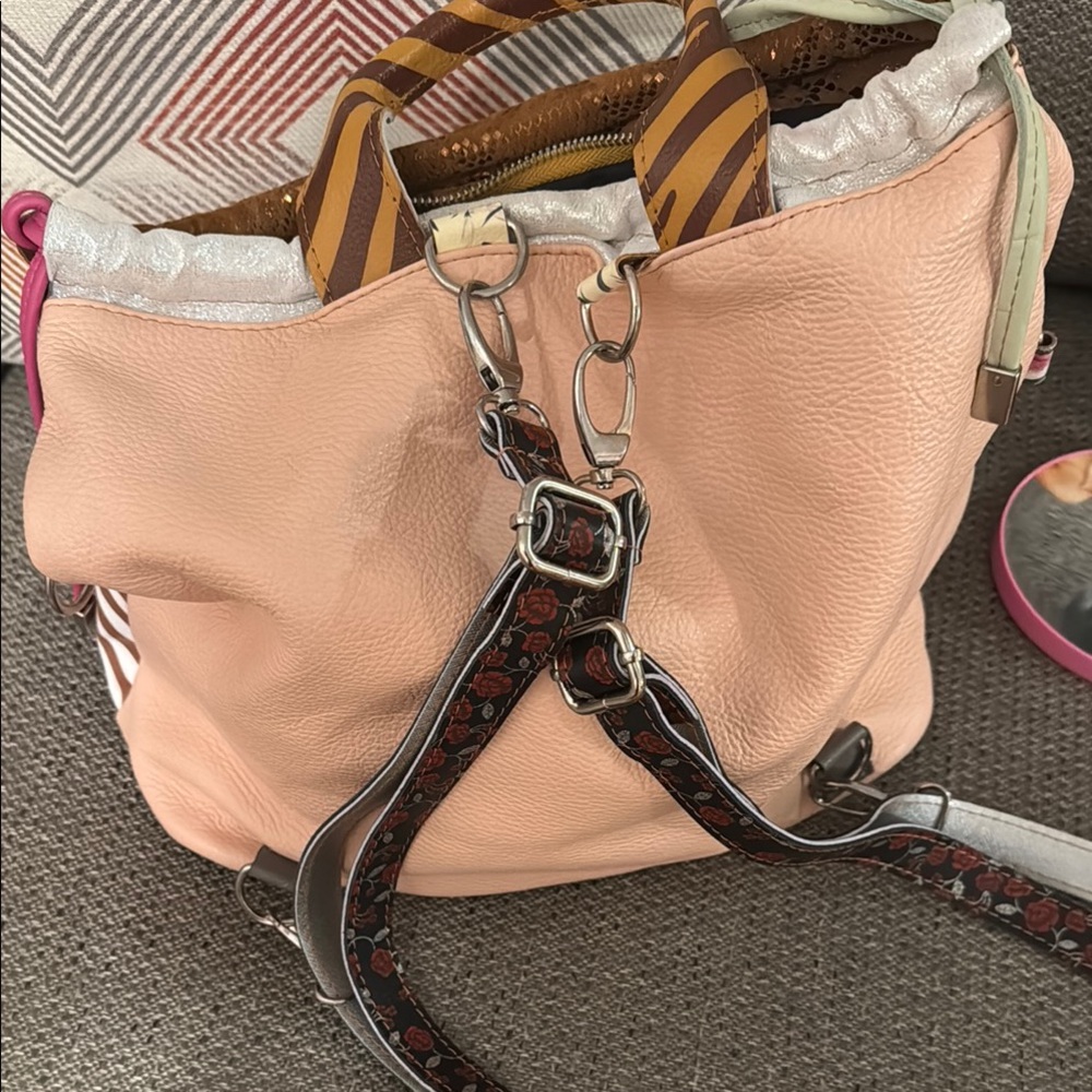 Pink Leather Women's Backpack Barrito brand made in Italy.  Leather backpack